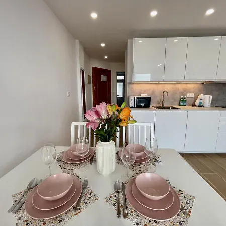 Apartment Malibu Park 2116 - Ocean View *