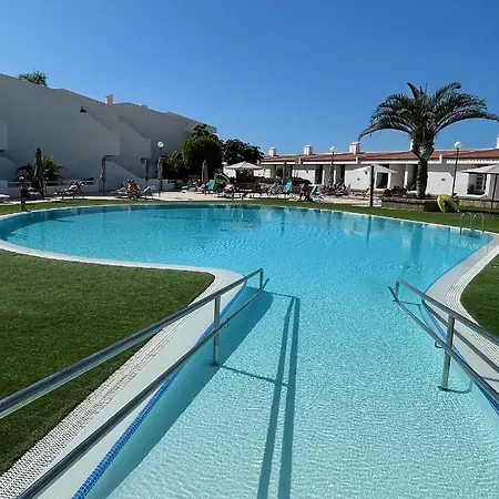 Malibu Park 2116 - Ocean View Apartment