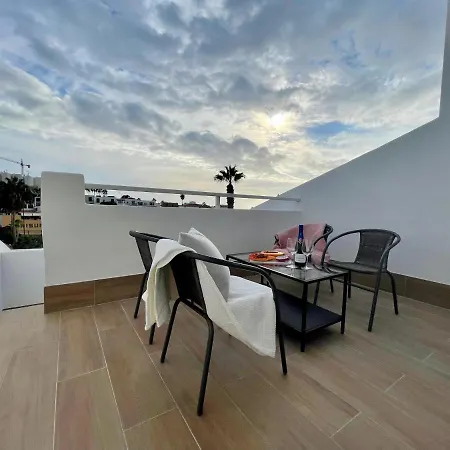 Malibu Park 2116 - Ocean View Apartament